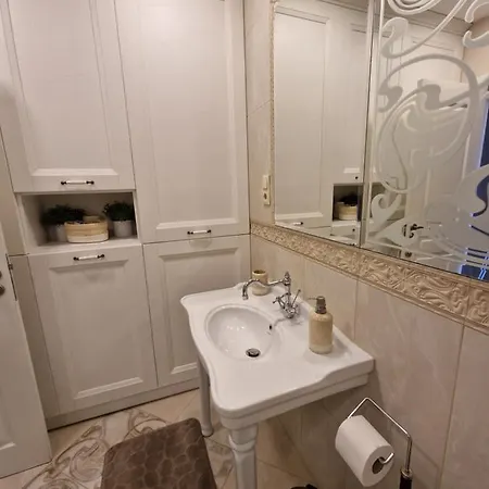 Fs Apartments - Modern Sea-View Apt - First Line Apartment