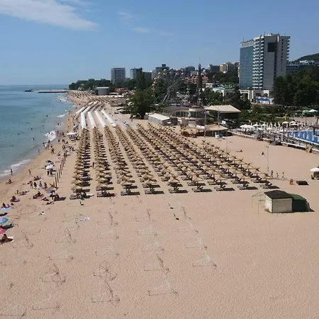 Fs Apartments - Modern Sea-View Apt - First Line * Golden Sands